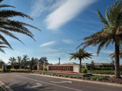 Lakehouse Cove Homes in Waterside Lakewood Ranch, FL. - Entrance Sign