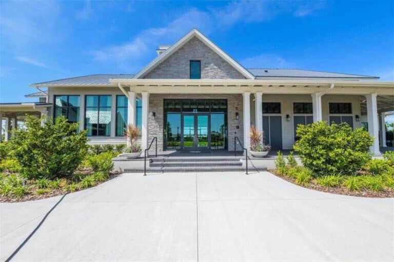 Lakehouse Cove Homes in Waterside Lakewood Ranch, FL. - Clubhouse