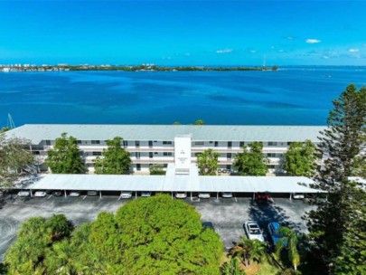 Sarasota Harbor Condos in Sarasota, FL. - Building Aerial