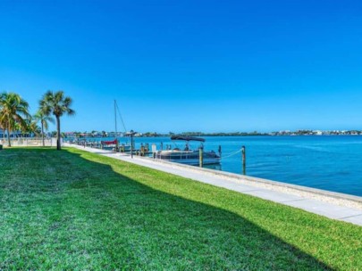 Sarasota Harbor Condos in Sarasota, FL. - Seawall Water View