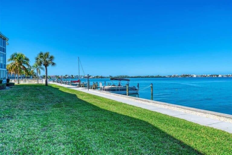 Sarasota Harbor Condos in Sarasota, FL. - Seawall Water View