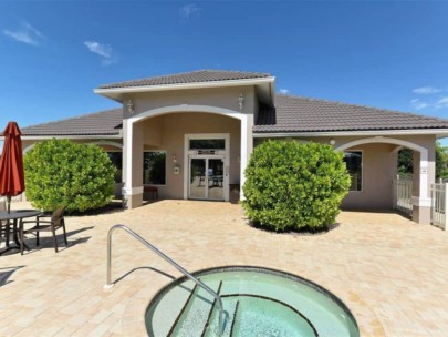 Stoneybrook Estates Homes in Palmer Ranch Sarasota, FL. - Clubhouse Hot Tub