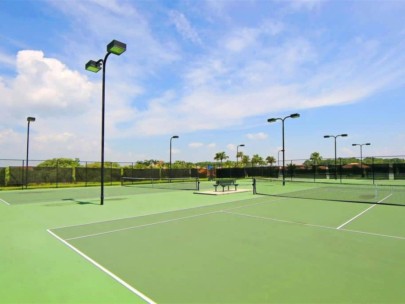 Stoneybrook Homes in Heritage Harbour Bradenton, FL. - Tennis Court