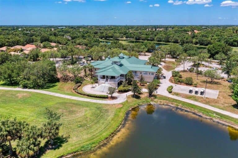 Tara Preserve Homes in Bradenton, FL. - Golf Clubhouse