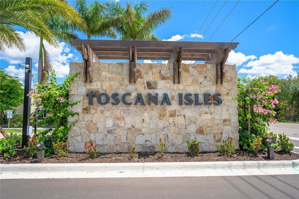 Toscana Isles Homes For Sale in Venice, FL. - Entrance Sign