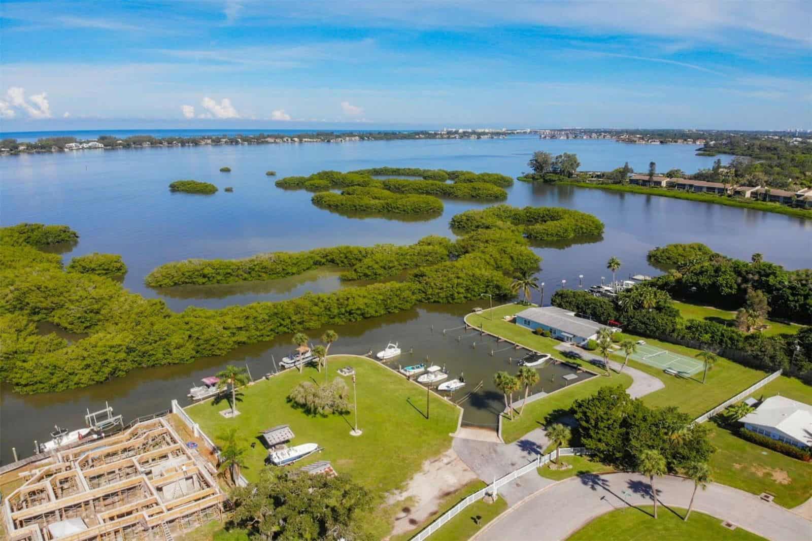 Tropical Shores Homes For Sale in Sarasota, FL.