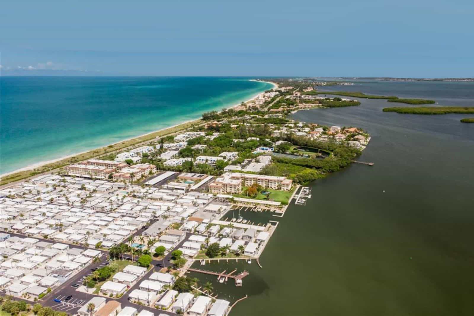 Twin Shores Homes For Sale in Longboat Key, FL.