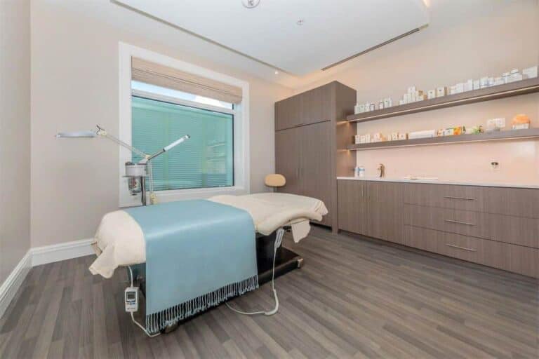Venice Golf and Country Club Homes in Venice, FL. - Massage Room