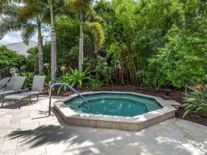 Venice Golf and Country Club Homes in Venice, FL. - Hot Tub