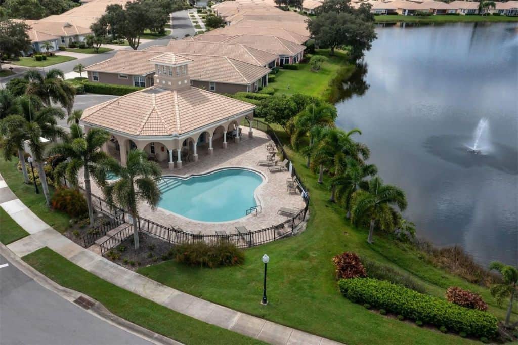 Villa Rosa Homes in Sarasota, FL. - Pool