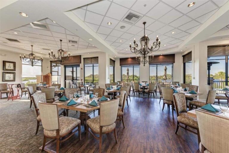 Waterlefe Homes in Bradenton, FL. - Dining Room