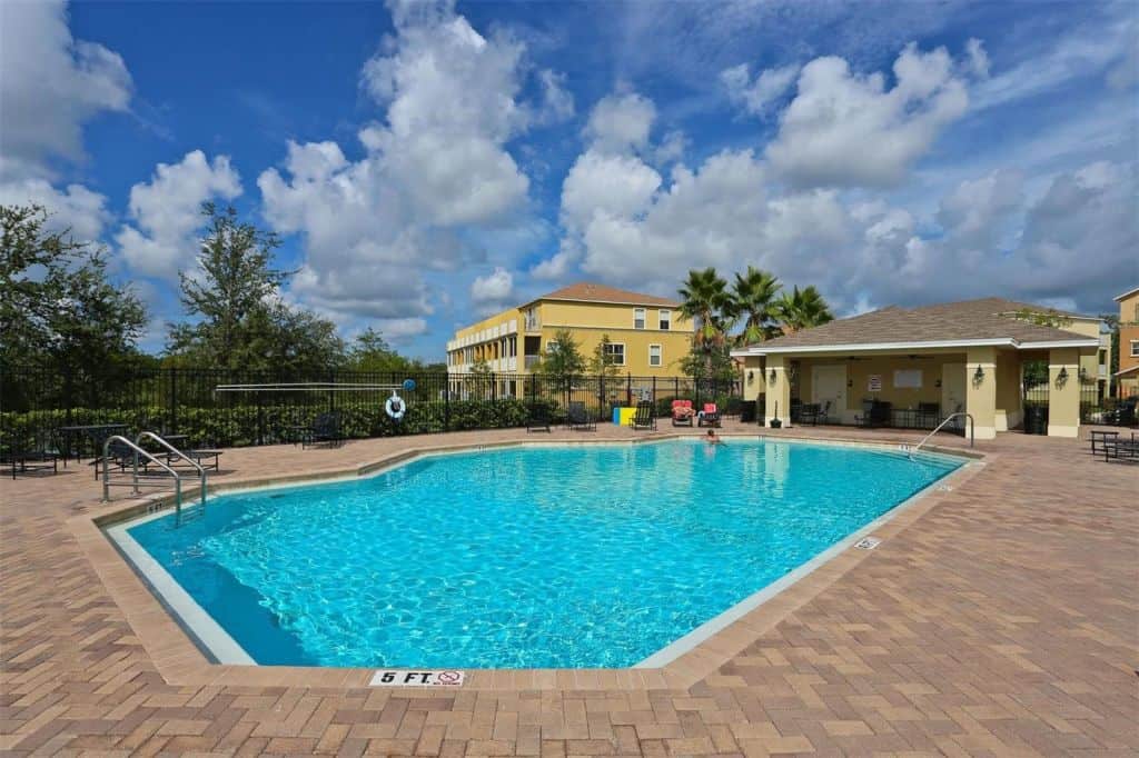 Willowbrook Condos in Lakewood Ranch, FL. - Pool