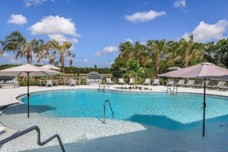Woodleaf Hammock Homes in Lakewood Ranch, FL. - Pool