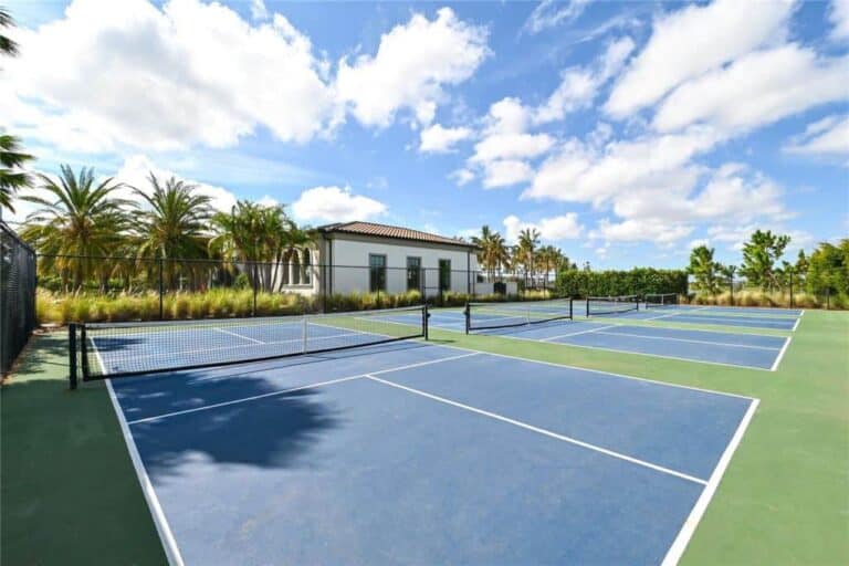 Arial Homes in Venice, FL - Sport Courts