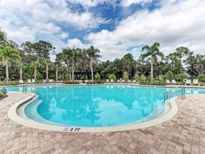 Bay Landing Homes in Sarasota FL - Pool