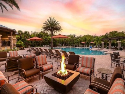 Eaves Bend at Artisian Lakes Homes in Palmetto, FL - Firepit and Pool