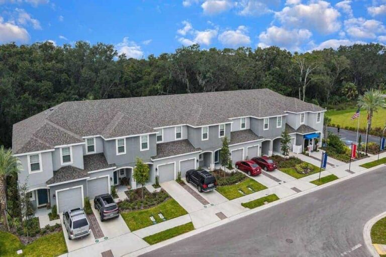 Edgestone at Artisian Lakes Homes in Palmetto, FL - Townhomes