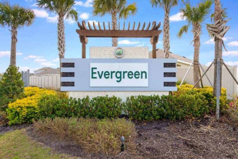 Evergreen Homes in Bradenton FL - Entrance Sign