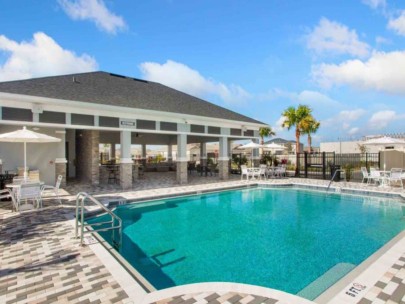 Evergreen Homes in Bradenton FL - Community Pool