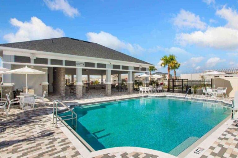 Evergreen Homes in Bradenton FL - Community Pool