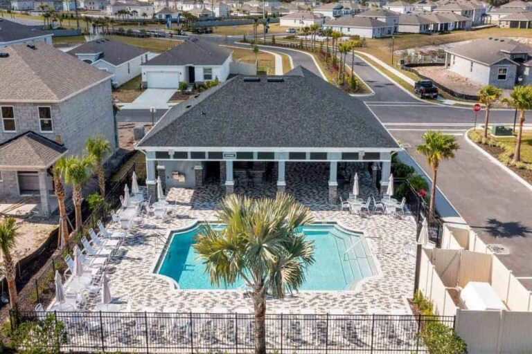 Evergreen Homes in Bradenton FL - Community Pool