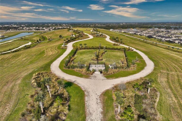 Grandview at the Heights Homes in Bradenton FL - Walking Path