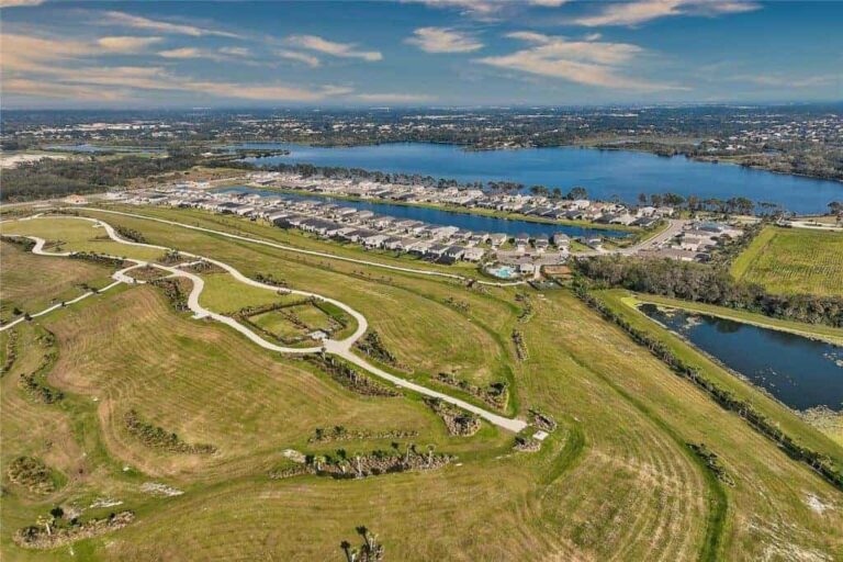 Grandview at the Heights Homes in Bradenton FL - Aerial of Grounds