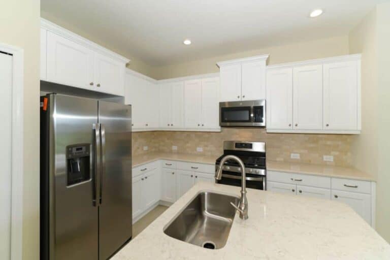 Silverleaf Homes in Parrish, FL - Catering Kitchen