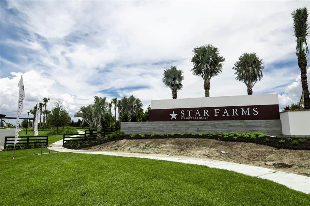 Star Farms Homes in Lakewood Ranch, FL - Entrance Sign