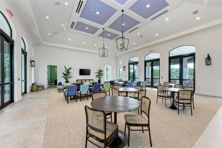 Windward Homes in Sarasota FL - Meeting Room