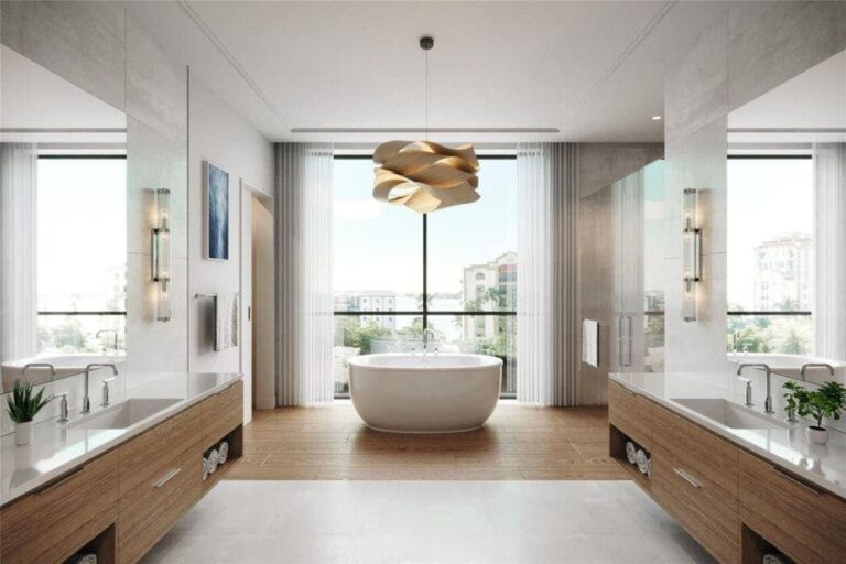 En Pointe condos in downtown Sarasota FL - Bathroom