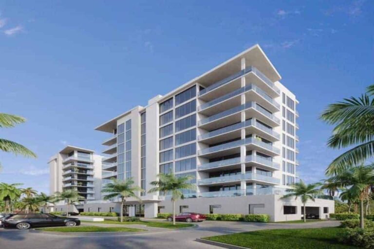 Peninsula Condos in downtown Sarasota, FL - Building Exterior