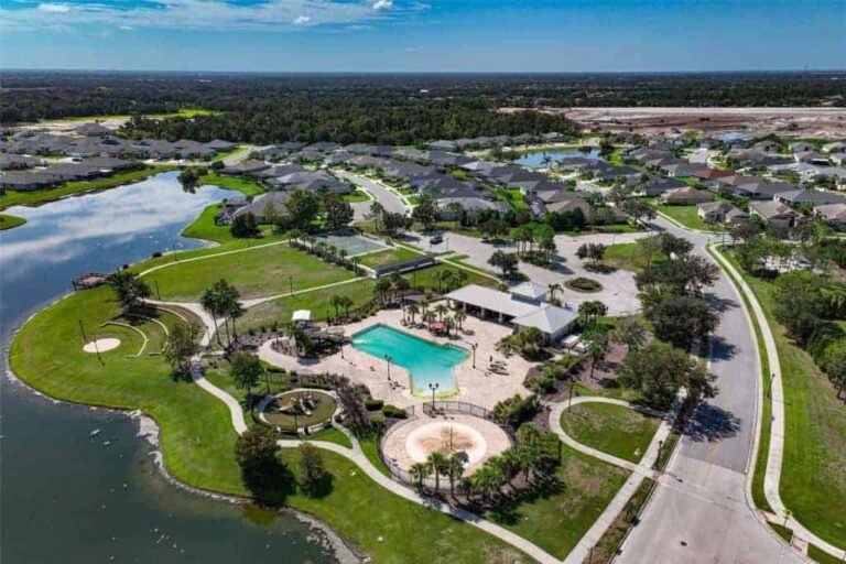 Cross Creek Homes For Sale in Parrish, FL. - Clubhouse Aerial