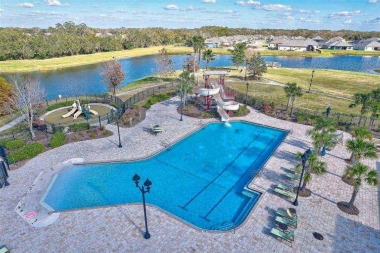 Cross Creek Homes For Sale in Parrish, FL. - Pool