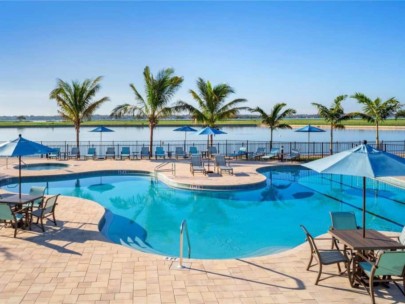 Sanctuary Cove Homes in Palmetto, FL. - Resort Style Pool