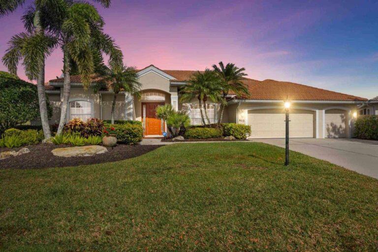 6113 Saddlehorn Avenue, Sarasota, FL 34243