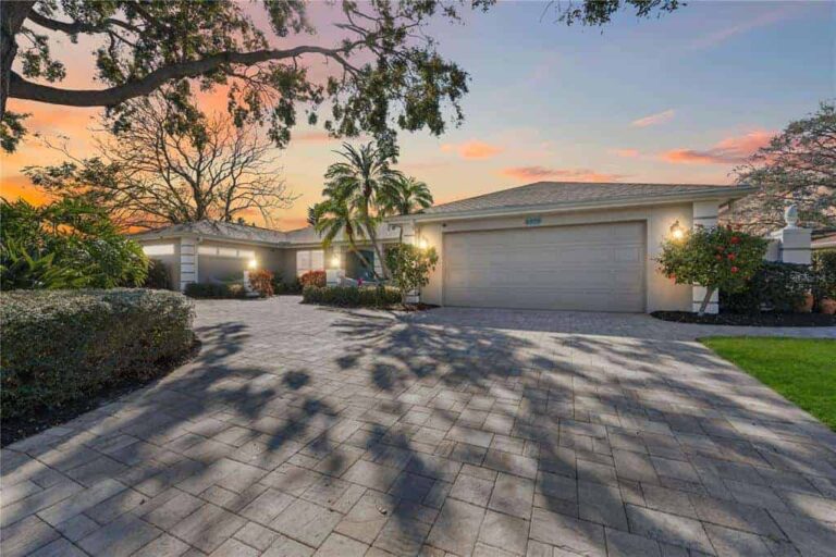 6959 Country Lakes Circle Sarasota, FL | SOLD | $695,000