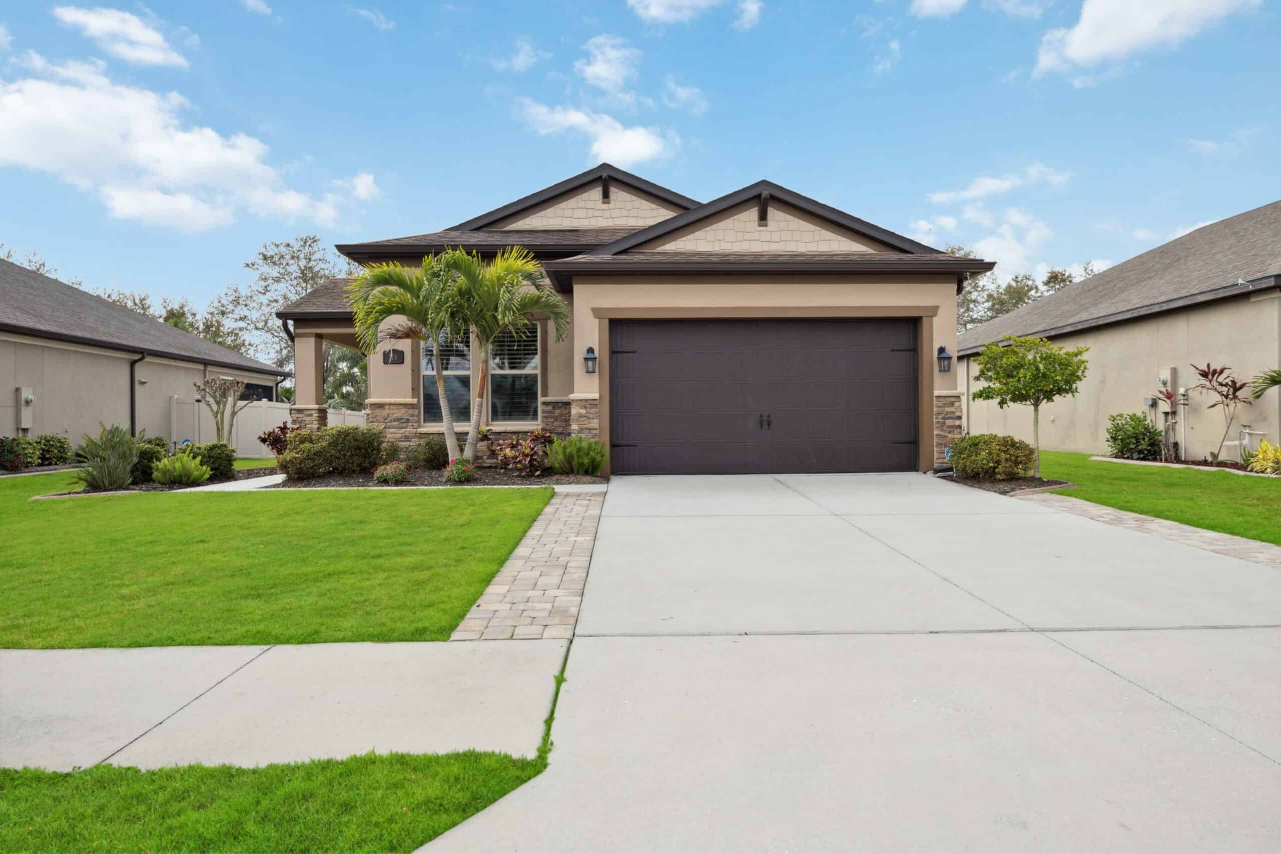 715 116th Court Northeast, Bradenton, FL  |  Just Listed  |  $549,900