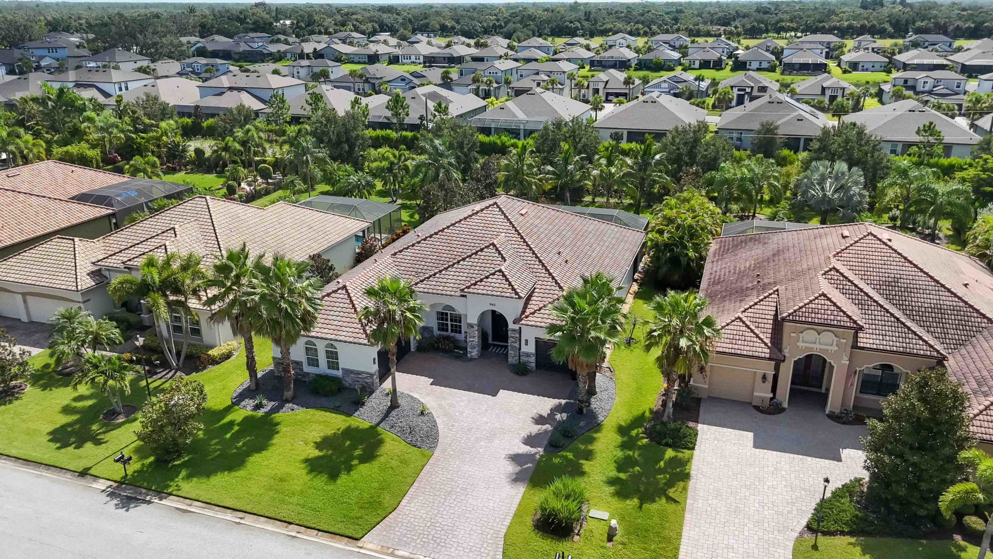 945 145th Street Cir NE Bradenton, FL 34212